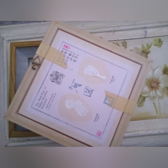 TWO Vintage Japanese display cases for art, jewelry, costume or keepsakes - Picture 9 of 9